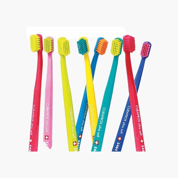 Curaprox CS 5460 Ultra Yumuşak Diş Fırçası 1 Adet - Mavi - Dermoderm
